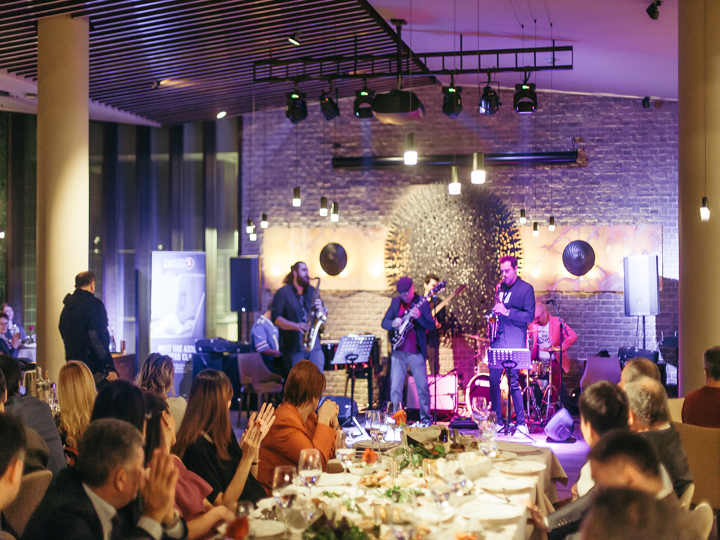 Shur Restaurant & Music Club