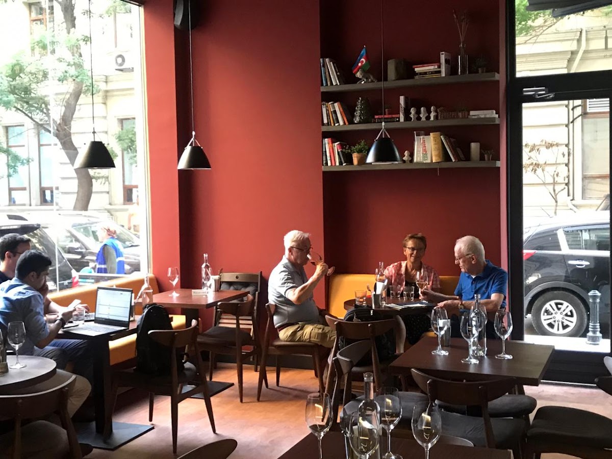 KEFLI Local Wine & Snacks